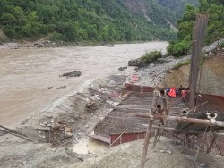 बेल्टारी र दर्पुक जोड्न नयाँ पुल बनाइँदै